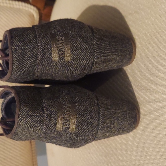 TOMS Desert Wedge Herringbone Chevron Booties Army Green/Gray 8.5 - Picture 2 of 5